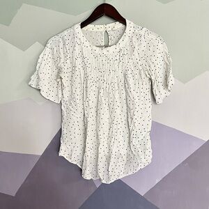 • gap lightweight polka dot top •